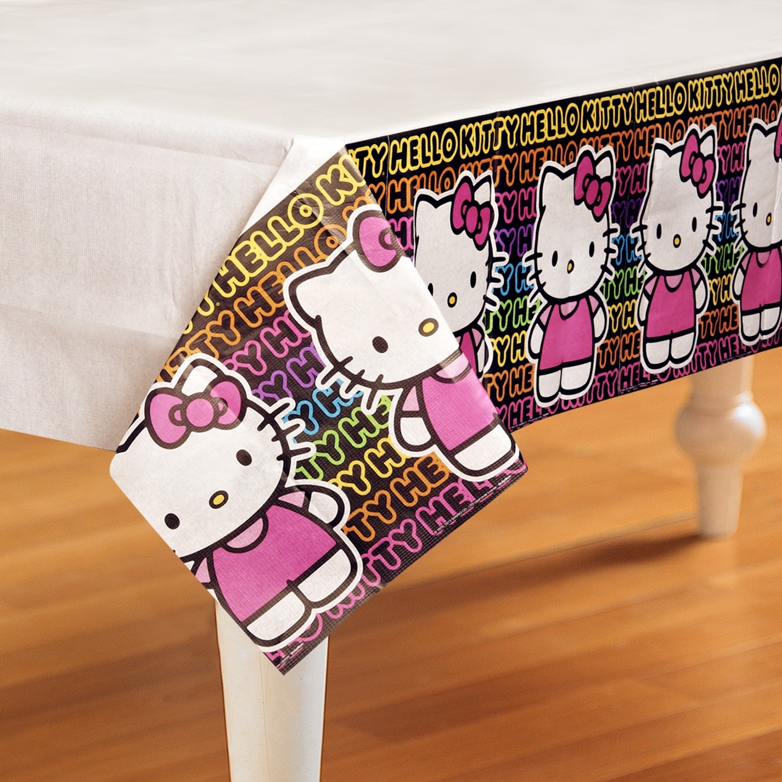 Hello Kitty Tween Paper Tablecloth